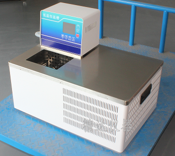 DCW-0510台式低温恒温循环槽